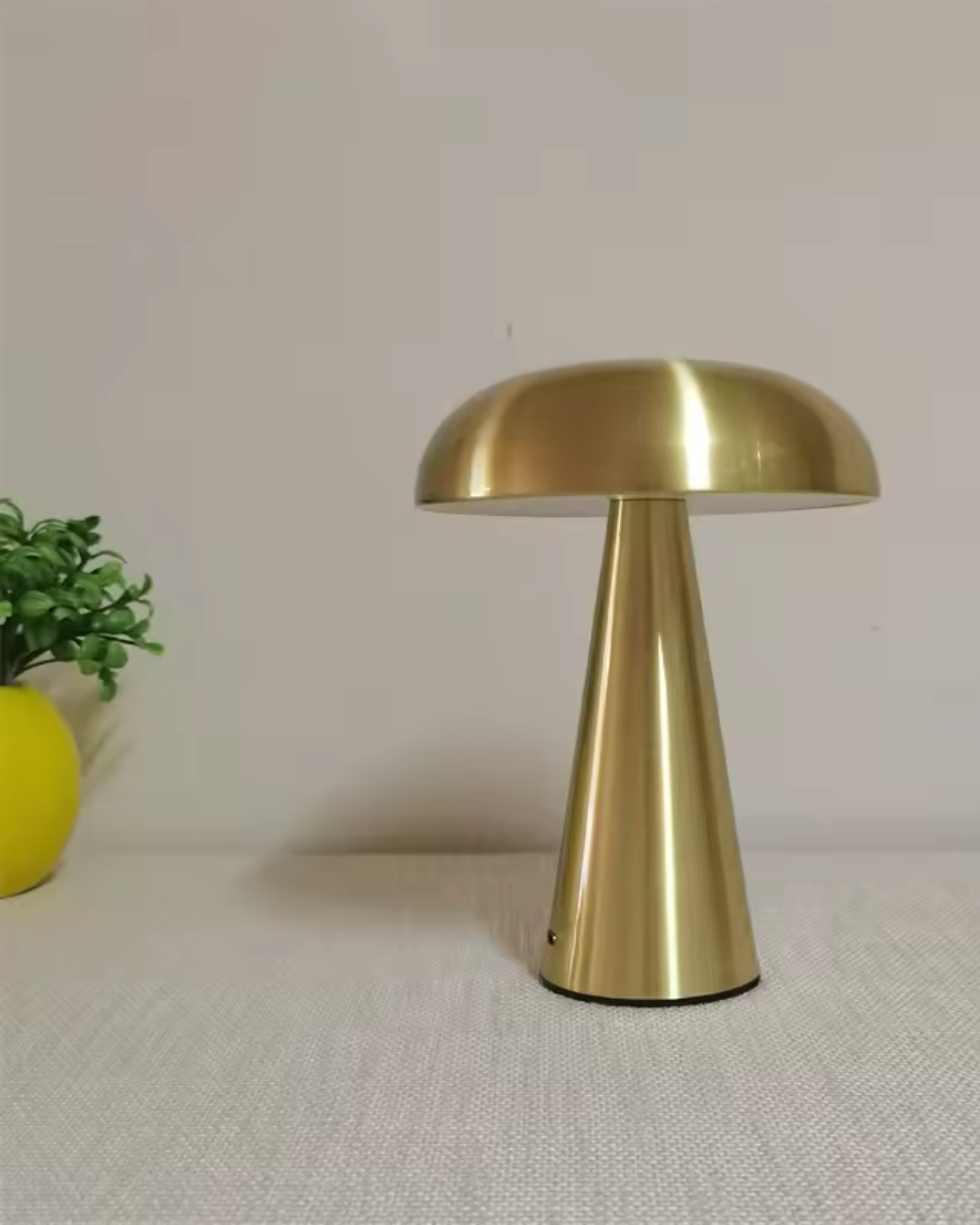 Minimalist Dome Table Lamp LED 1-Light
