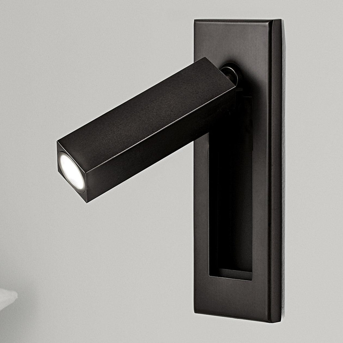 Modern Minimalist Embedded Aluminum LED Wall Sconce 1-Light