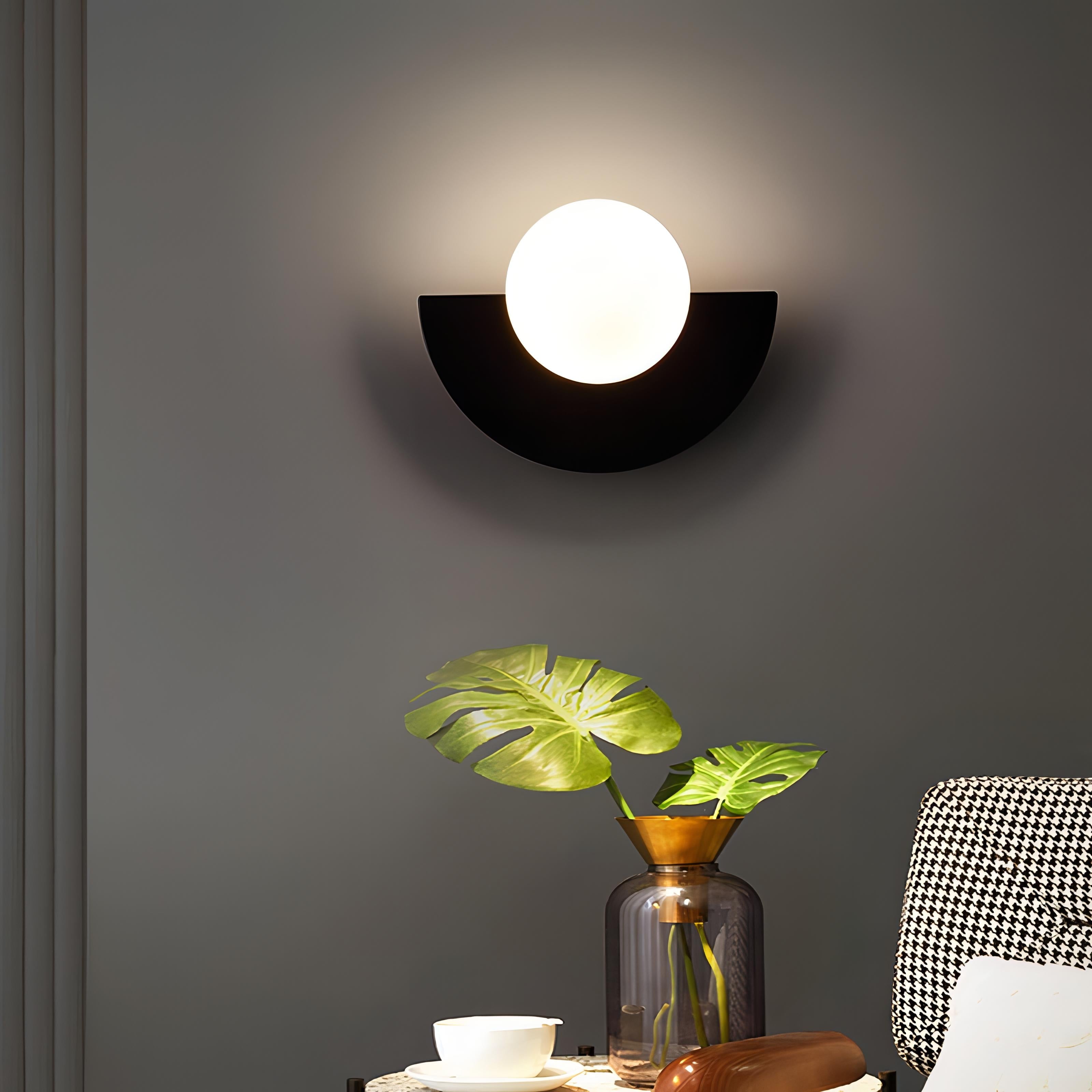 Modern Half Moon LED Wall Light – Minimalist Semicircle Bedside Wall Sconce