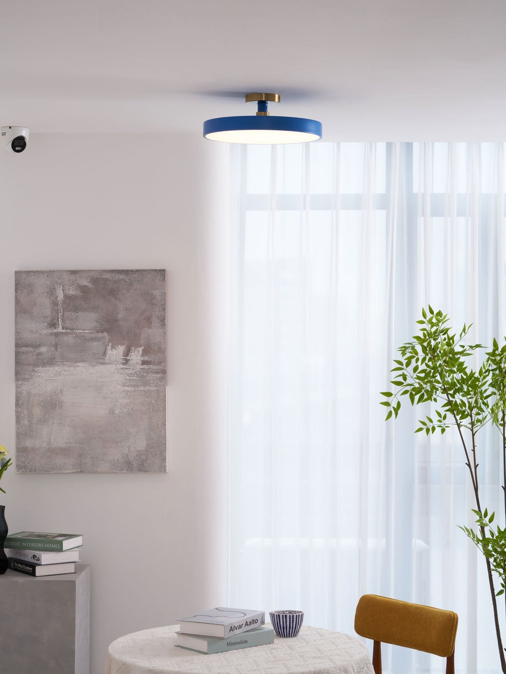 Modern Round LED Flush Mount Ceiling Light 1-Light
