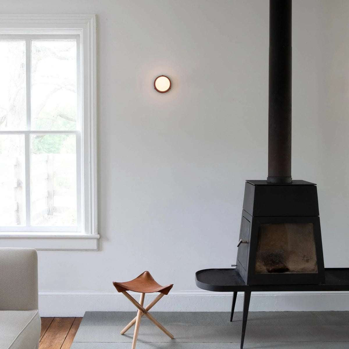 Nordic Glass Globe Wall Sconce LED 1-Light