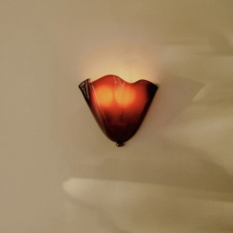 Retro Stained Glass Shell Skirt LED Wall Sconce – Art Deco Vintage Wall Light 1-Light