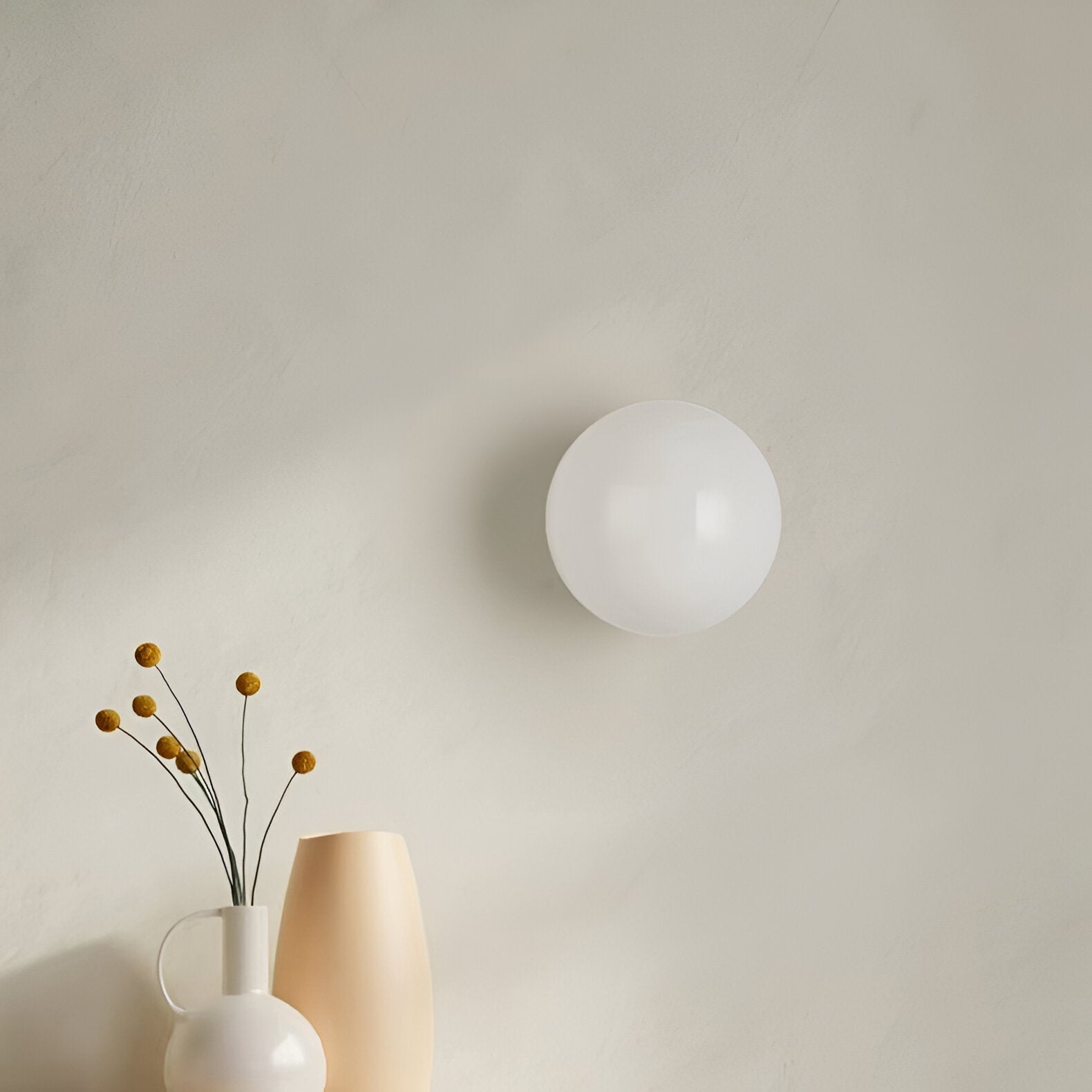 Minimalist Round Glass LED Wall Sconce – Frosted Globe Bedside Wall Light 1-Light