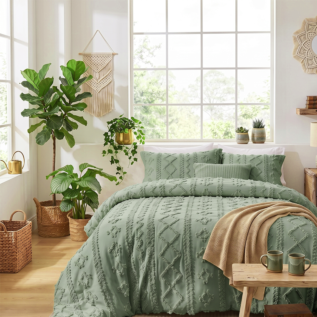 The Willow Tufted Comforter