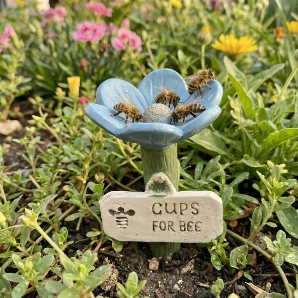 Bee Garden Figurine Outdoor Pollinator Decorative Lawn Ornament Decor