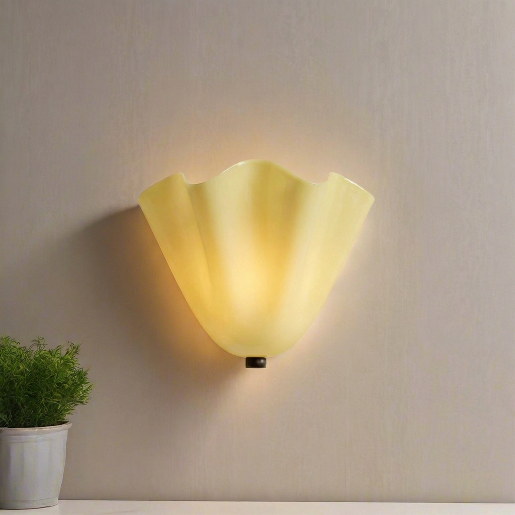 Retro Stained Glass Shell Skirt LED Wall Sconce – Art Deco Vintage Wall Light 1-Light