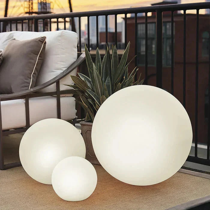 Modern PE Globe Outdoor Garden Light LED Rechargeable
