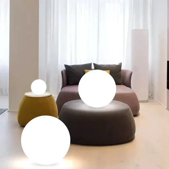 Modern PE Globe Outdoor Garden Light LED Rechargeable